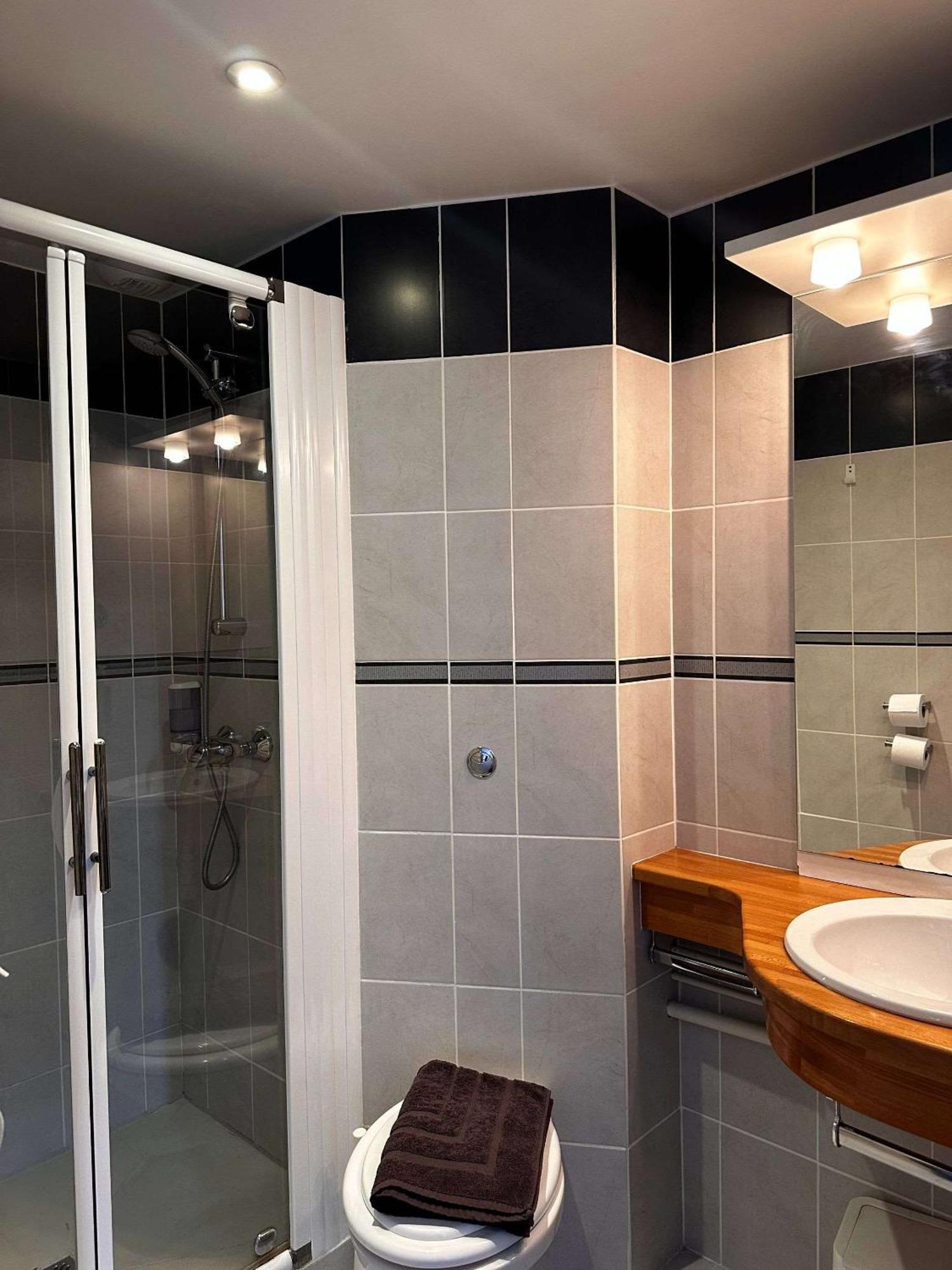 Brit Sous Hotel 3*